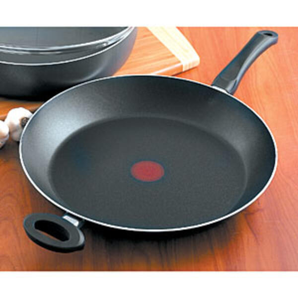 T-Fal&#40;R&#41; 13.25in. Giant Family Fry Pan - image 