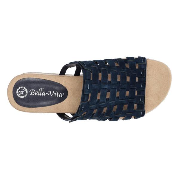Womens Bella Vita Oaklynn Comfort Wedge Sandals