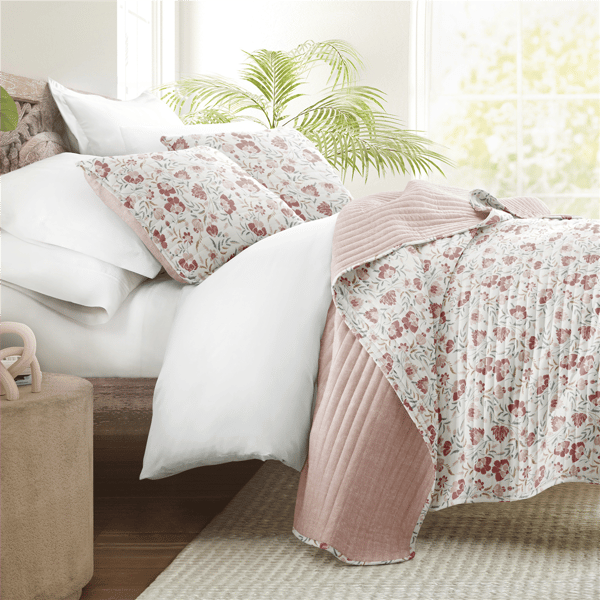 Soft Essentials Timeless Classic French Jacobean Quilt Set - image 