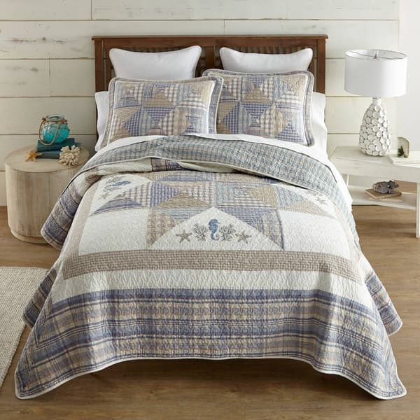 Donna Sharp Coastal Star 3pc. Quilt Set - image 