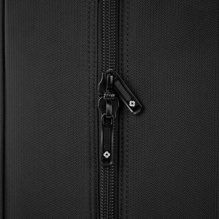 Samsonite Ascella 3.0 2-Wheel Garment Bag