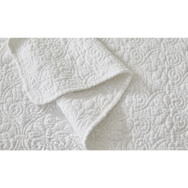 Patina Vie 3pc. Zafira Cotton Stitched Embroidered Quilt Set