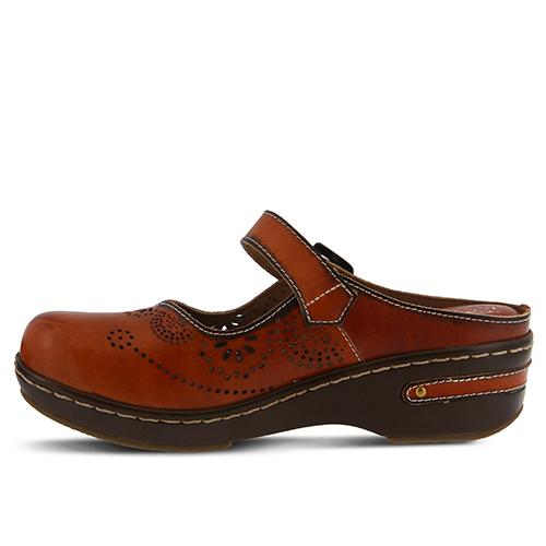 Womens L’Artiste by Spring Step Aneria Clogs- Camel
