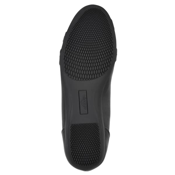 Womens Cliffs by White Mountain Calming Flats