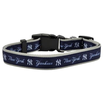 Pets First New York Yankees Dog Collar