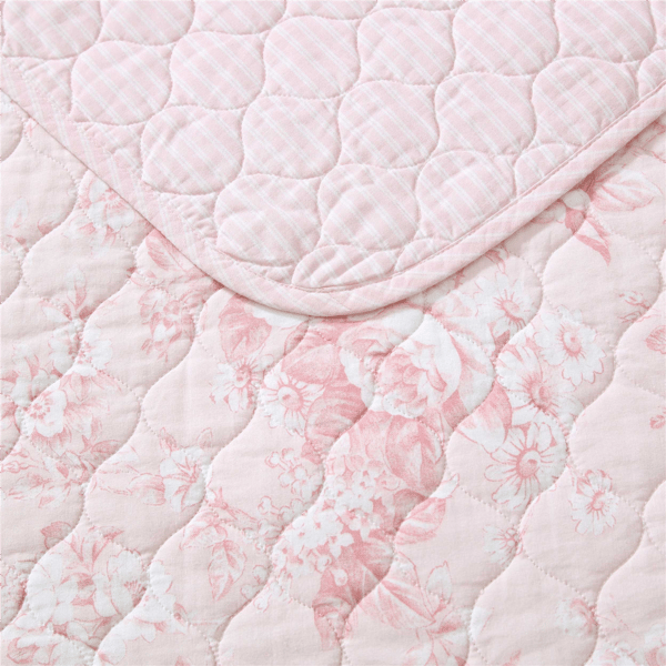 Laura Ashley Toile Delightful Reversible Qulit Set
