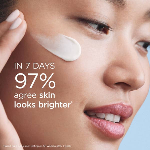 Elizabeth Arden Visible Brightening Clearly Radiant Bounce Cream