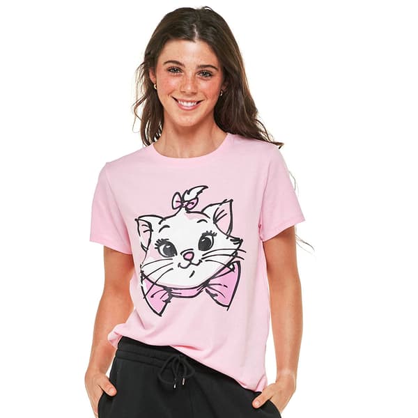 Juniors Freeze Marie Close Up Graphic Tee