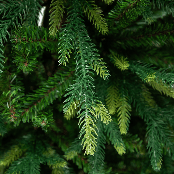 Northlight Real Touch™ 7.5ft. River Deer Pine Christmas Tree