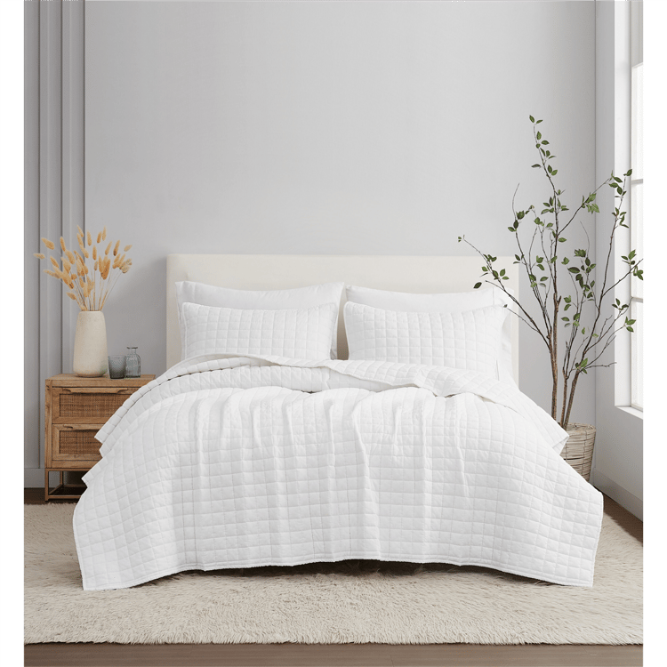 Brooklyn Loom Solid 100% Linen 3pc. Quilt Set