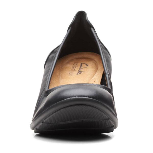 Womens Clarks&#174; Neiley Pearl Pumps