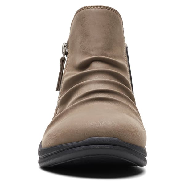 Womens Clarks&#174; Breeze Range