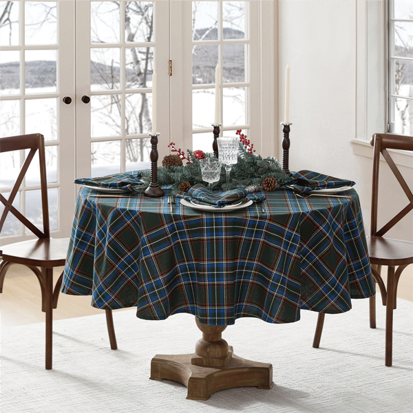 Threadmade Stowe Tartan Holiday Plaid Tablecloth