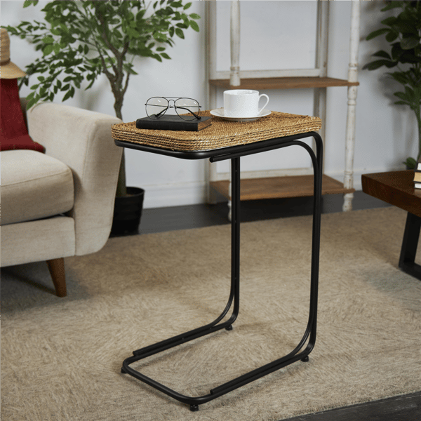 9th & Pike® Traditional Brown Dried Plant Accent Table
