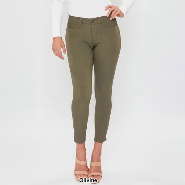 Petite Royalty Hyperstretch Skinny Jeans