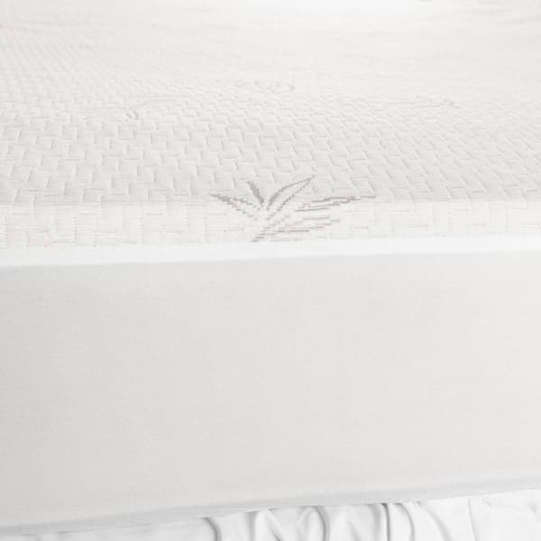 Superior Waterproof Hypoallergenic Mattress Protector