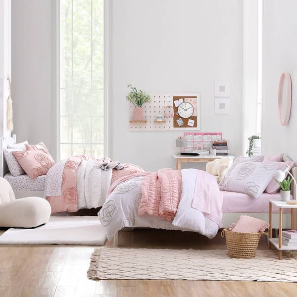 Betsey Johnson Rambling Rose Cotton White Duvet Set