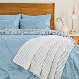 Olivia Parker(R) Valencia 8pc. Bed in a Bag