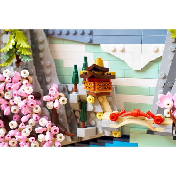 LEGO® Art Japanese Cherry Blossom Landscape Building Kit