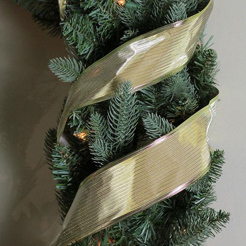 Northlight Seasonal 12pk. Gold Wired Ribbon