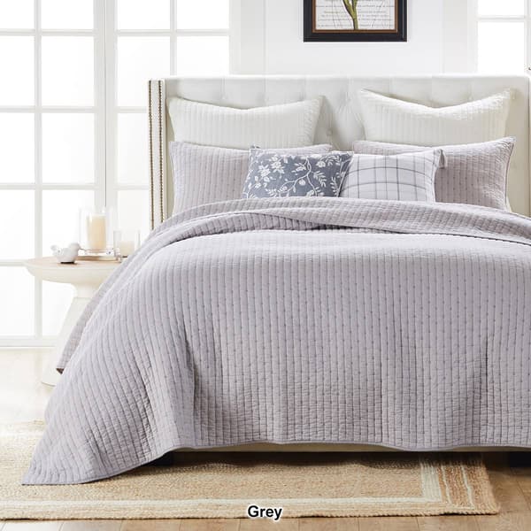 Greenland Home Fashions&#8482; Monterrey Finely Stitch Solid Quilt Set