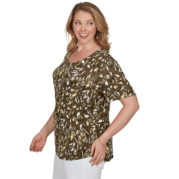Plus Size Emaline Key Items Short Sleeve Round Neck Abstract Tee