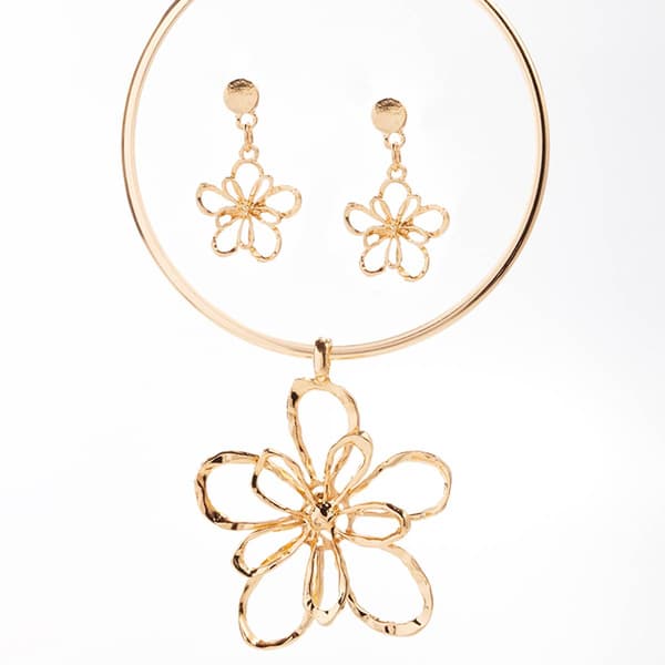 Ashley Cooper(tm) Collar Necklace with Hammered Flower & Earrings - image 