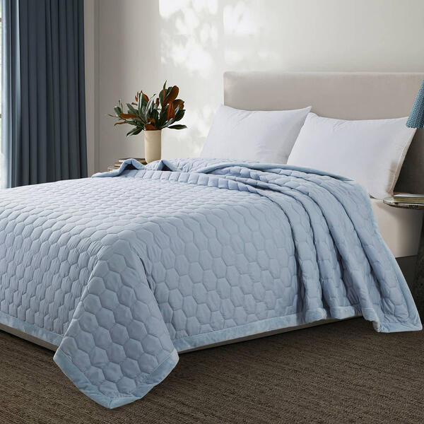 Feather & Loom Mini Honeycomb Down Alternative Blanket - image 