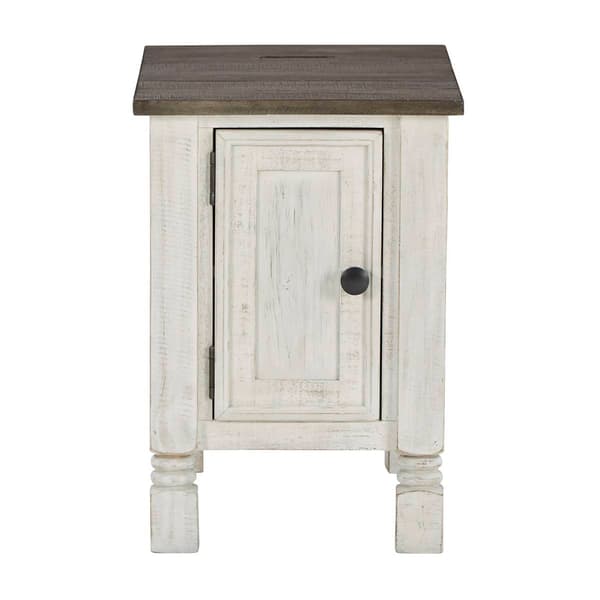 Signature Design by Ashley Havalance Chairside End Table