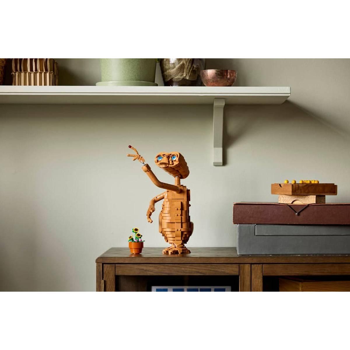 LEGO® Ideas E.T. the Extra-Terrestrial Building Kit
