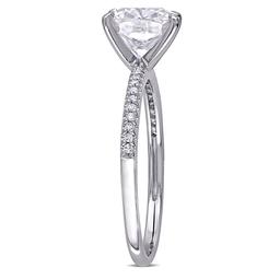Diamond Classics™ Cushion Cut Prong Set Engagement Ring
