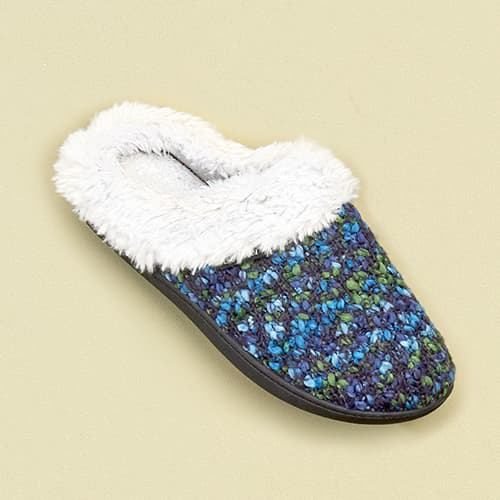 Womens Isotoner Chunky Sweater Knit Amanda Hoodback Slippers - image 