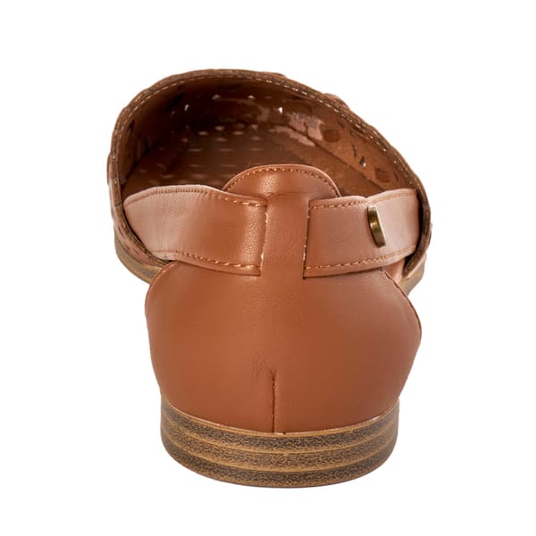 Womens White Mountain Nobler Flats