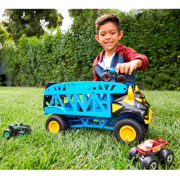 Hot Wheels&#174; Monster Truck Mover