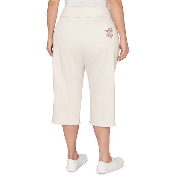 Plus Size Alfred Dunner Beachcomber Floral Cross Stitch Capris