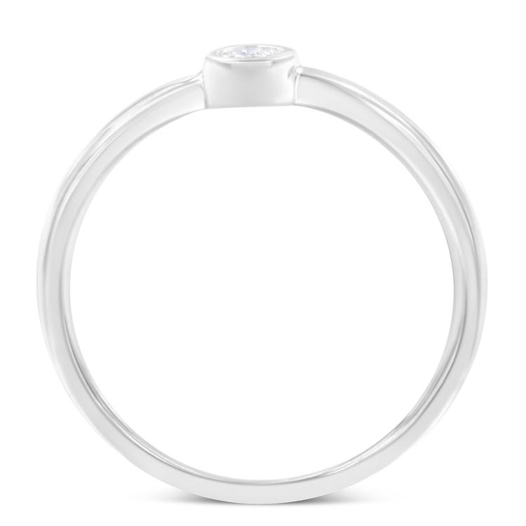Round Shaped Diamond Promise Ring