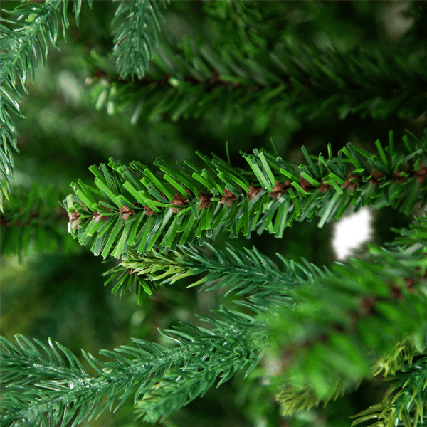 Northlight Real Touch™ 7.5ft. River Deer Pine Christmas Tree