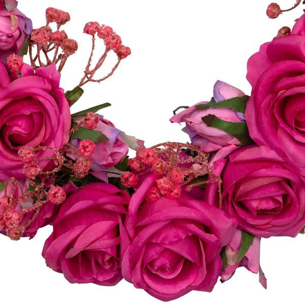 Northlight Seasonal Artificial Rose Buds Valentine''s Day Wreath