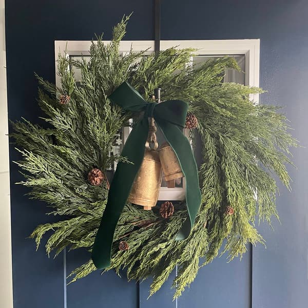 Northlight Seasonal 24in. Cedar Artificial Christmas Wreath