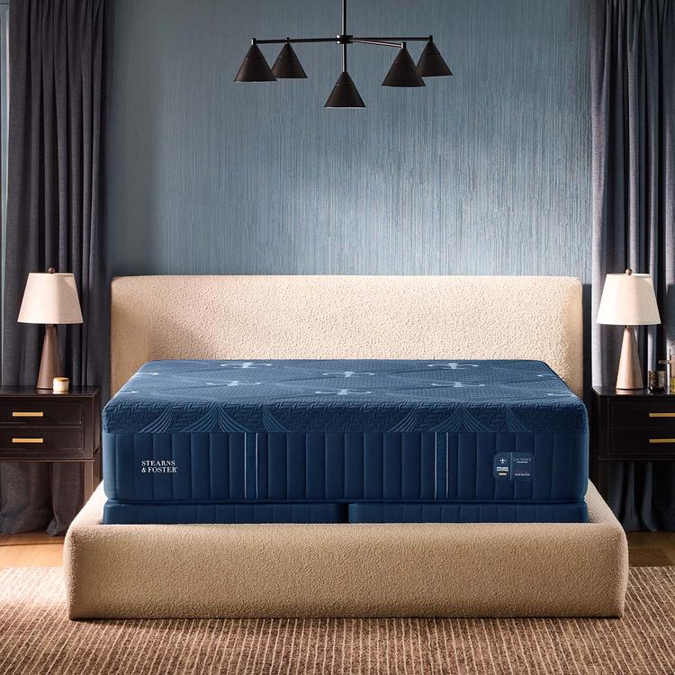 Stearns & Foster® Lux Estate II Firm Hybrid Mattress