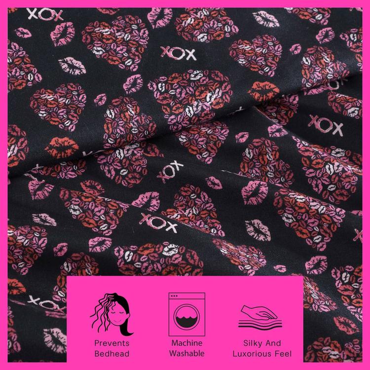 Betsey Johnson Lipstick Betsey Sheet Set