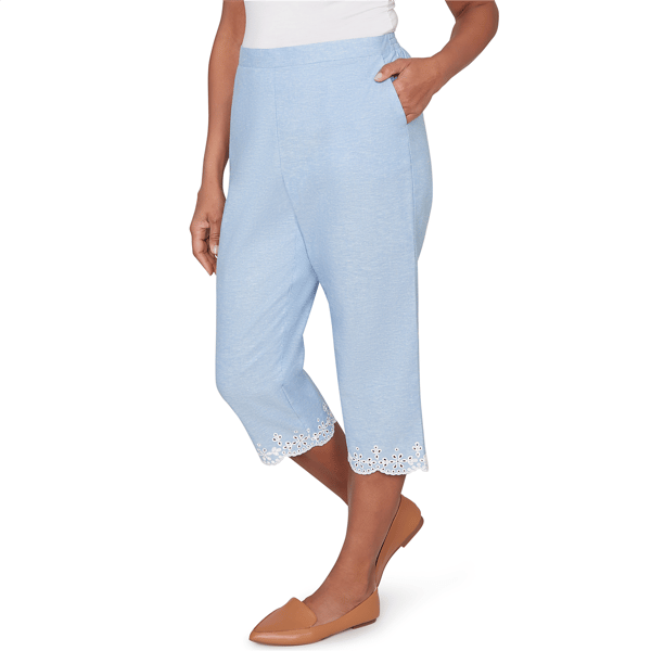 Womens Alfred Dunner Caribbean Blues Eyelet Embroidery Capris