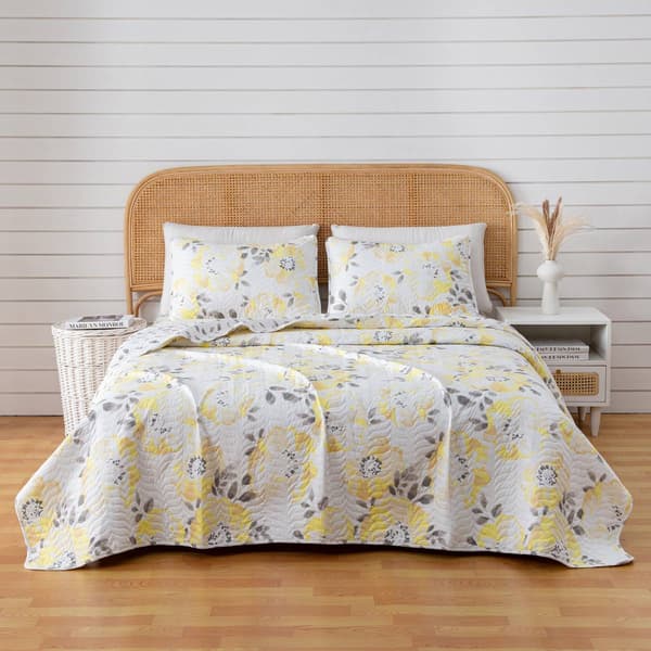 FreshFolds Helene 3pc. Reversible Watercolor Flowers Quilt Set - image 