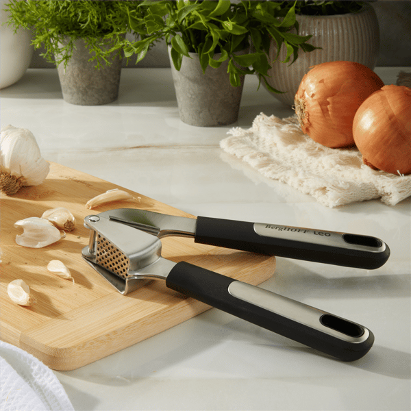 BergHOFF Leo Graphite Garlic Press