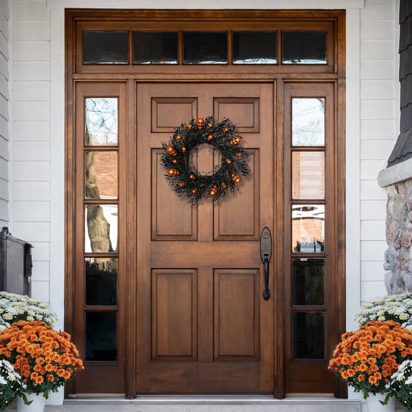 Northlight Seasonal 22in. Unlit Skulls & Spiders Halloween Wreath