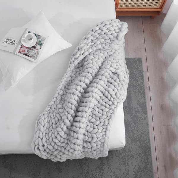 Dreamnest Chunky Knit Throw