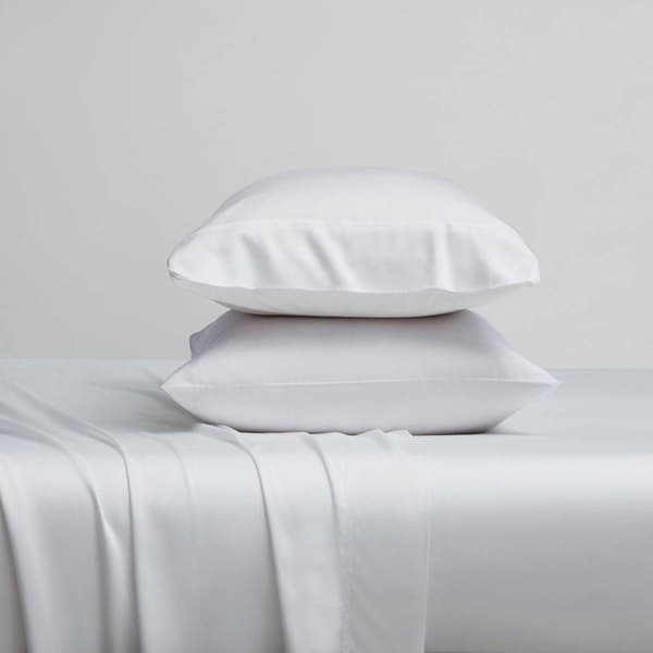 Kathy Ireland 300 Thread Count Bamboo 2pc. Pillowcases