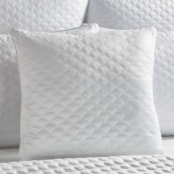 J. Queen New York Lyndon Bedding Collection