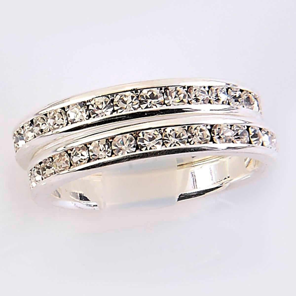 Ashley Cooper™ Silver Eternity Band Set
