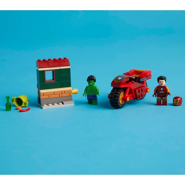 LEGO&#174; Marvel Iron Man with Bike & The Hulk
